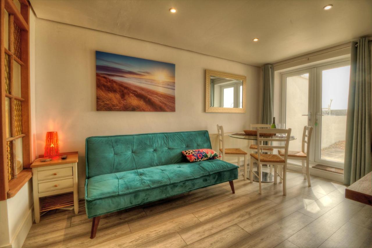 Pass The Keys Shore To Please - Sea Views And Beach Front Modern 1Bed Apt With Sofabed Portsmouth Exterior foto
