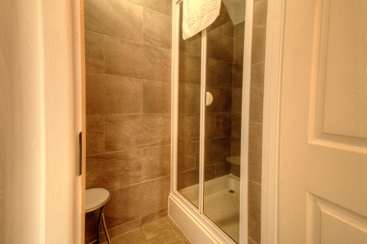 Pass The Keys Shore To Please - Sea Views And Beach Front Modern 1Bed Apt With Sofabed Portsmouth Exterior foto
